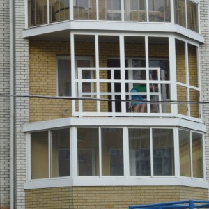 Современный балкон