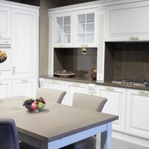 Скользящая дверь