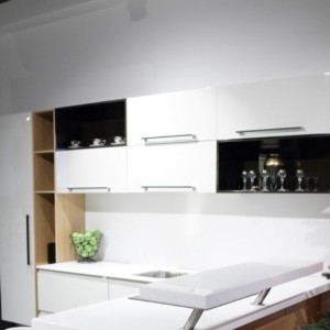 Скользящая дверь